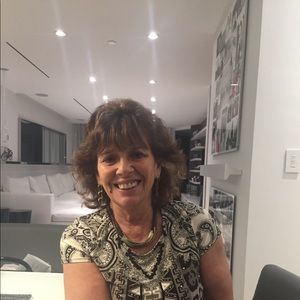 Meet your Posher, Mirta